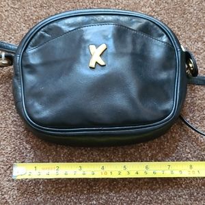 Small Black leather purse.